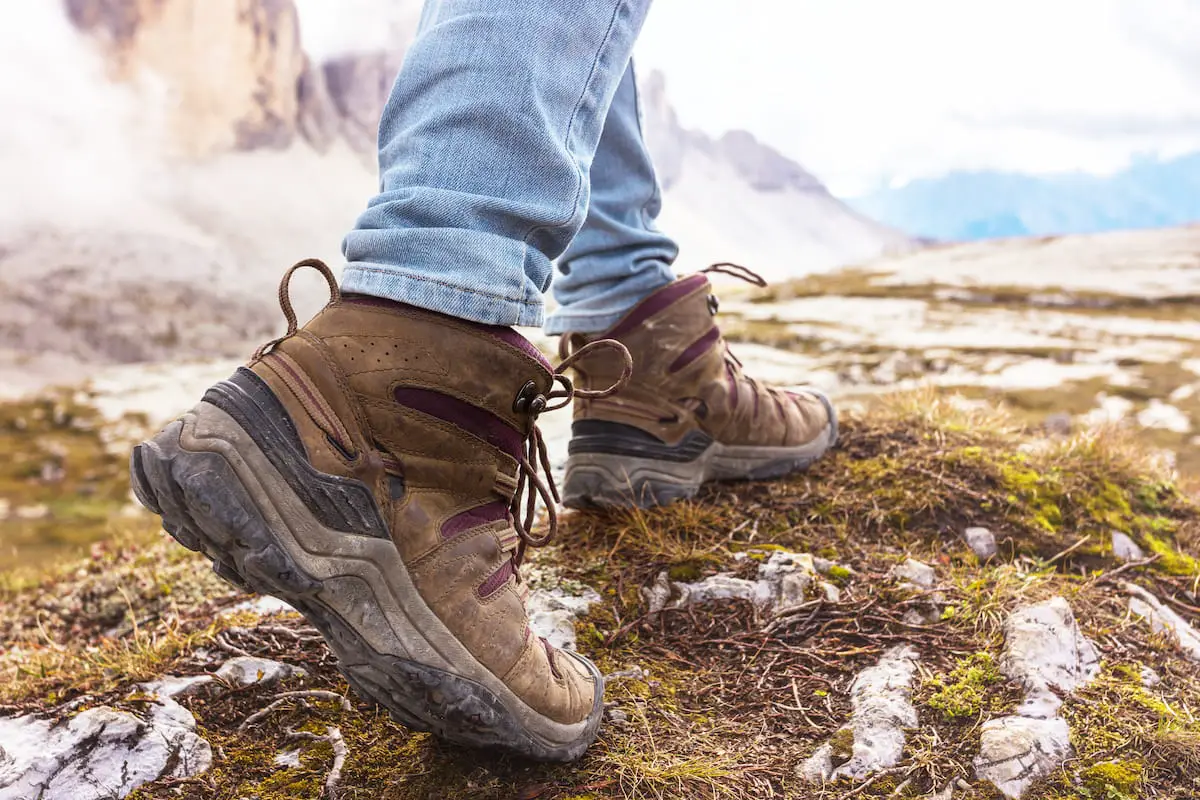 Hiking Boots vs. Hunting Boots Which Is Better for Cold Weather